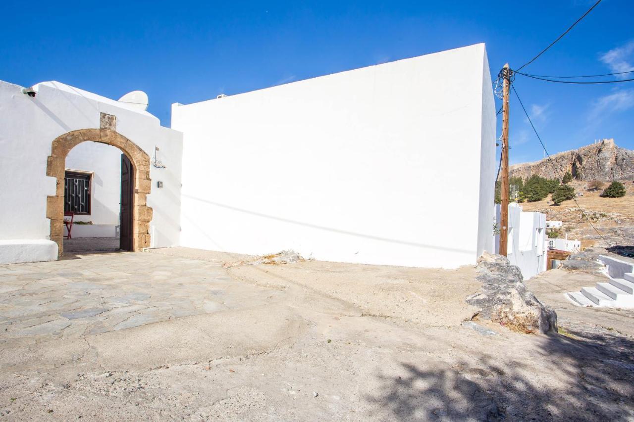 Al 583 Di Lindos Hotel Exterior photo